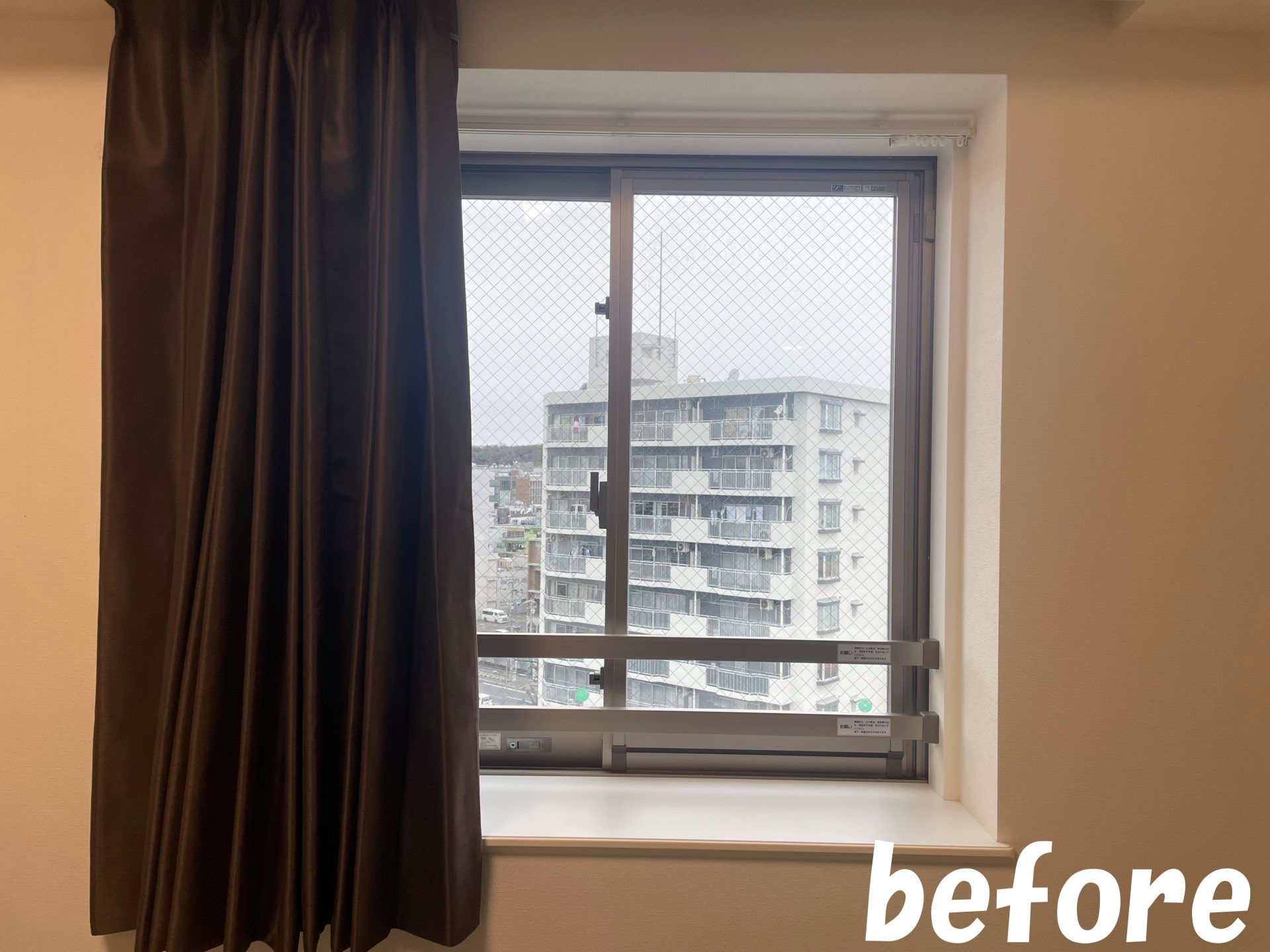 奥行10cm未満でも諦めない！狭いカーテンボックスにロールスクリーンを取り付けるプロの技