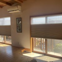 バーチカルブラインドからの乗り換え！快適＆省エネなハニカムスクリーンへ