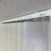 調光タテ型ブラインド「SUAVE・FIOR　スアベ・フロール」出幅コンパクト設計