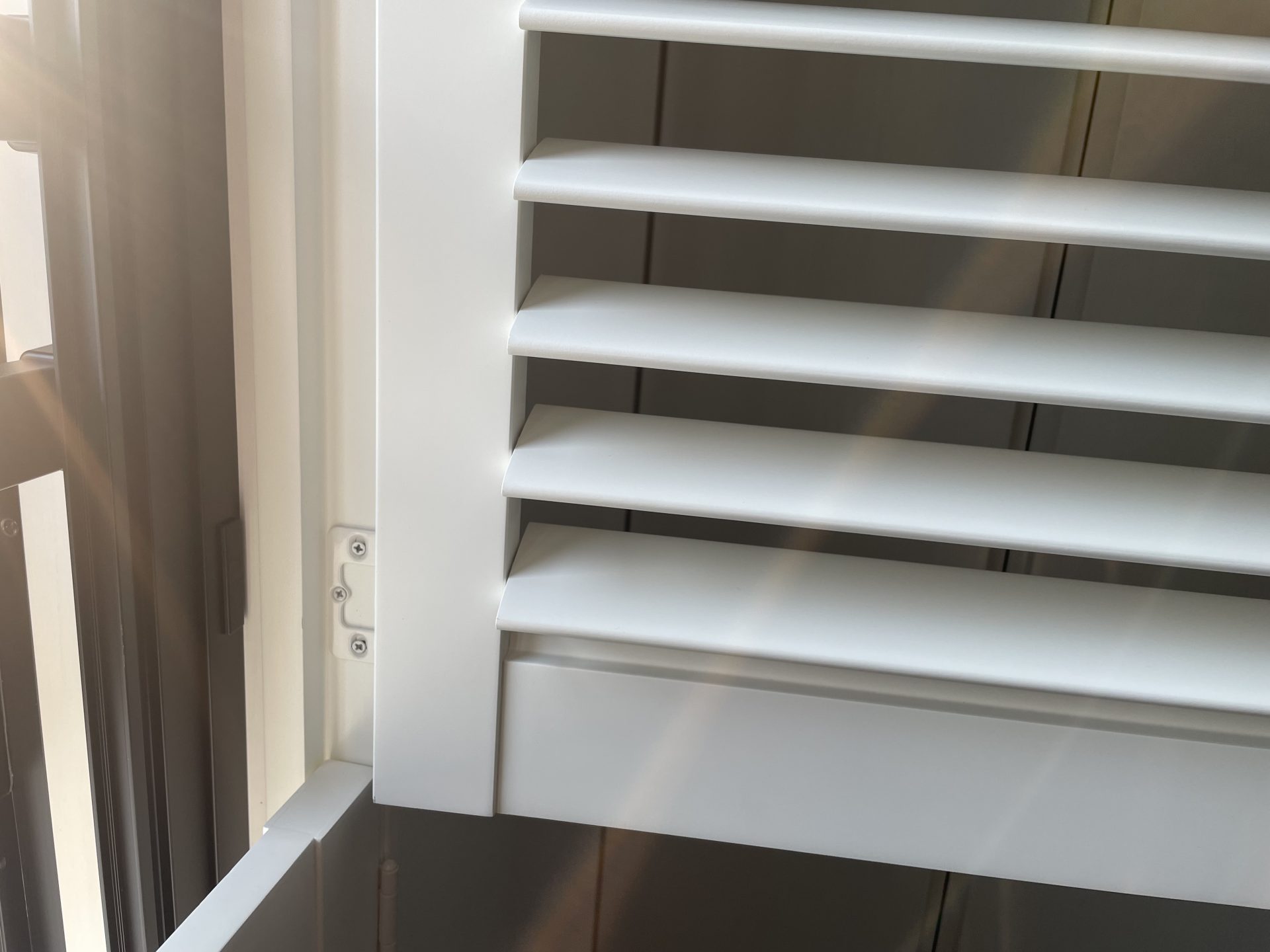 ウッドシャッター パネル吊り込み