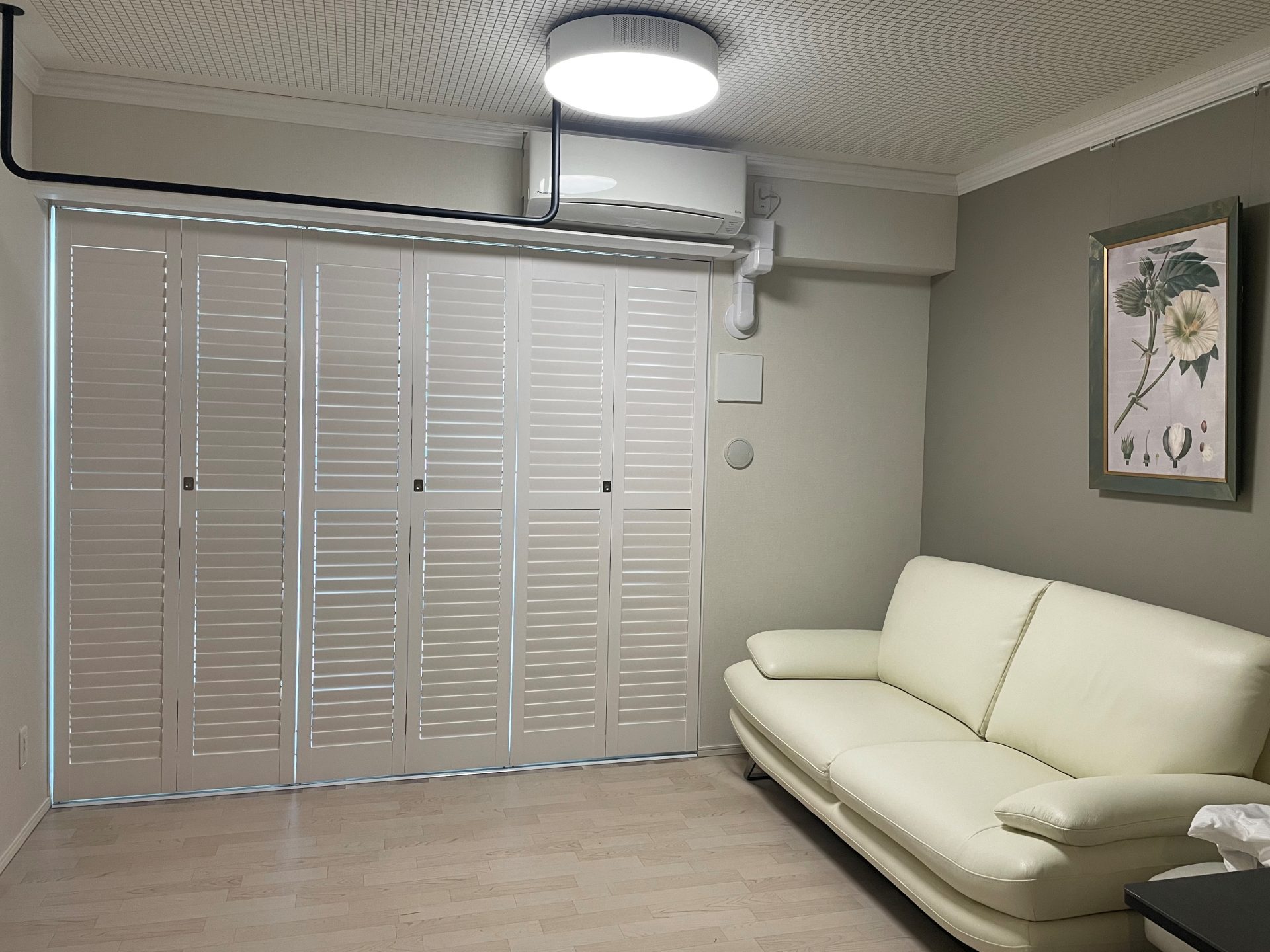 ウッドシャッターマンションリビング事例