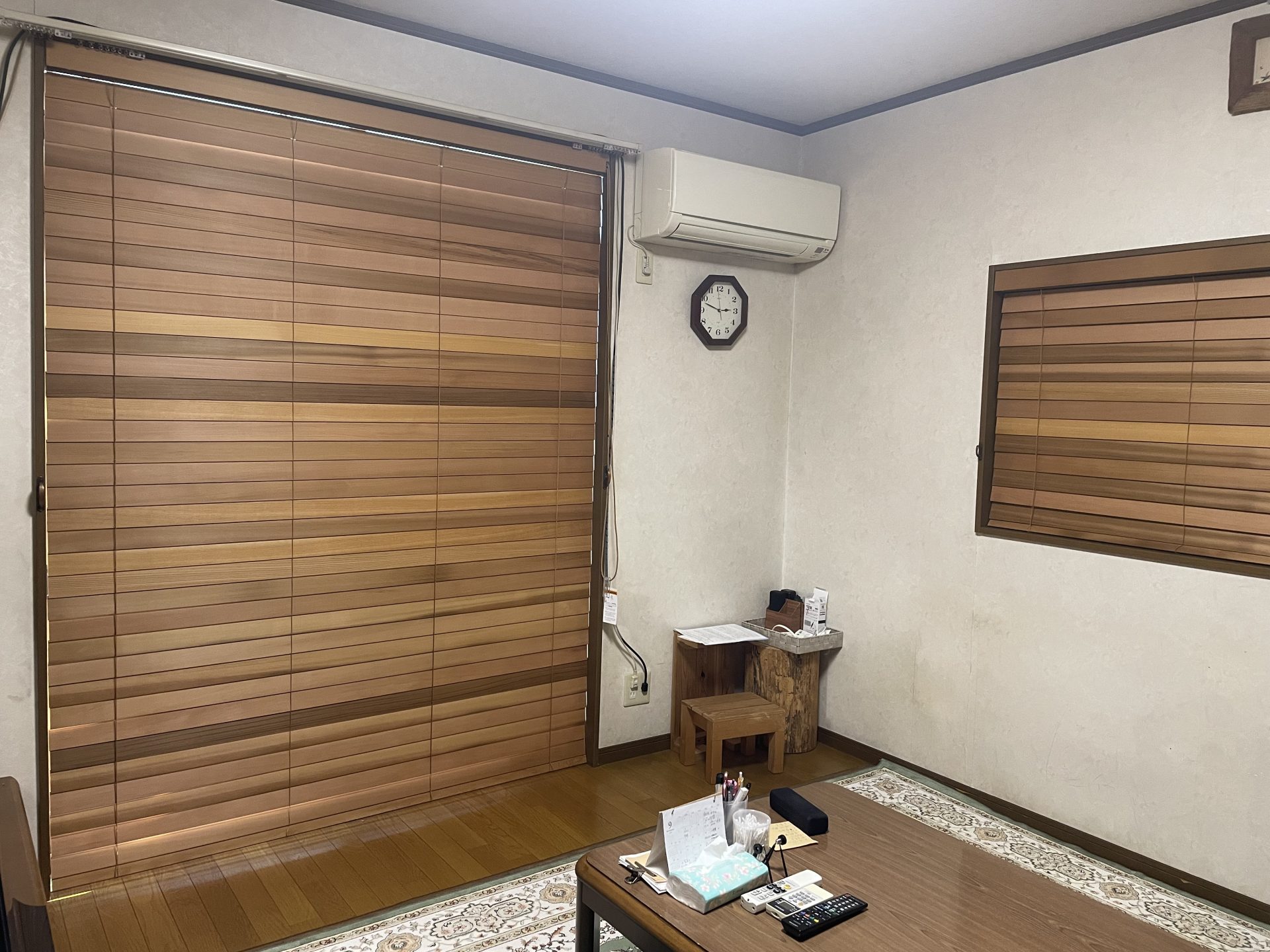 ウエスタンレッドシダーのウッドブラインド施工後