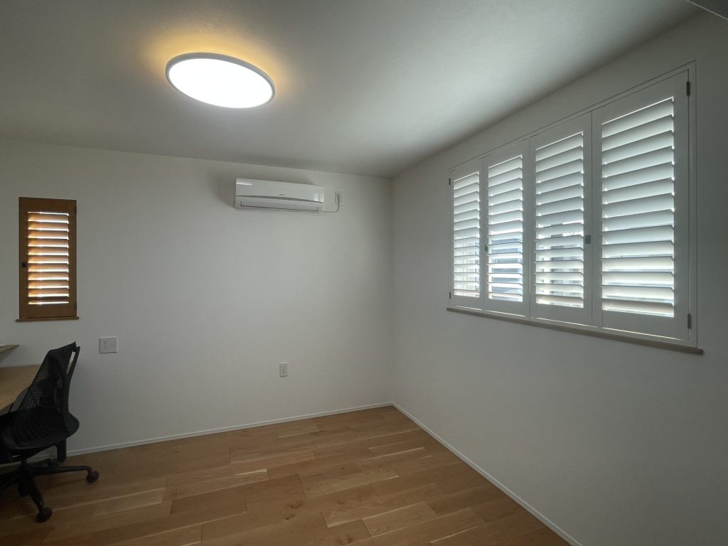 ウッドシャッター