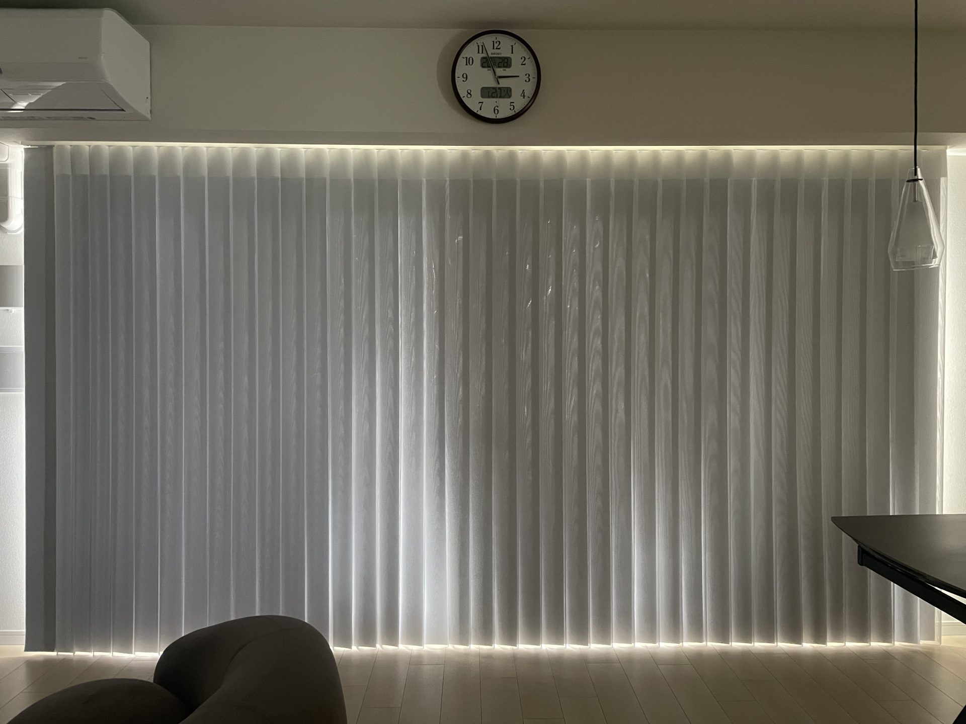 スマートドレープシェード 遮光状態