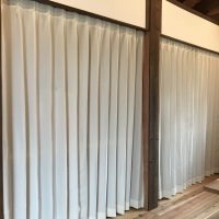 クローゼットカーテンのこだわり、違和感なく連なる印象にする